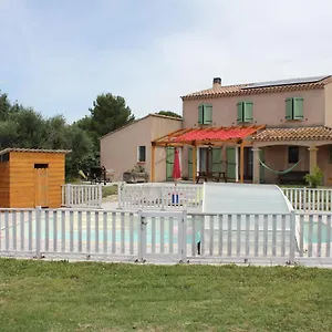 Couette-café Mas Dou L'estele D'hôtes, Arles